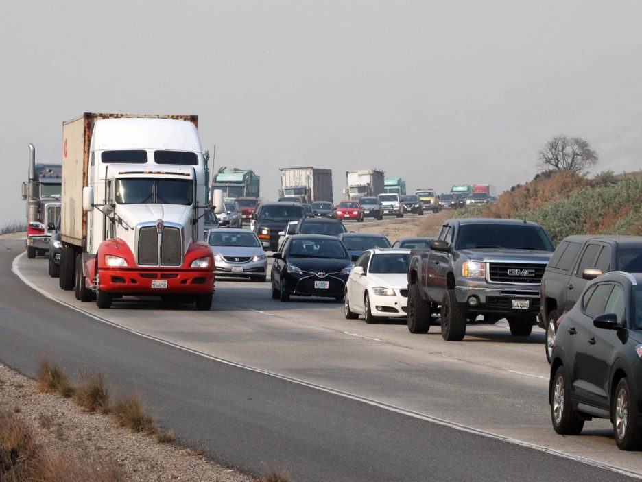 Thomas fire burns in Ventura County, California