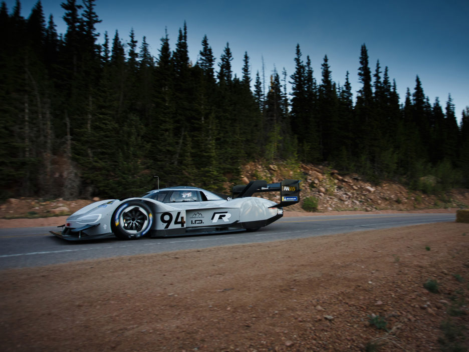 I.D. R Pikes Peak propulsione_Brand Tower_Wolfsburg