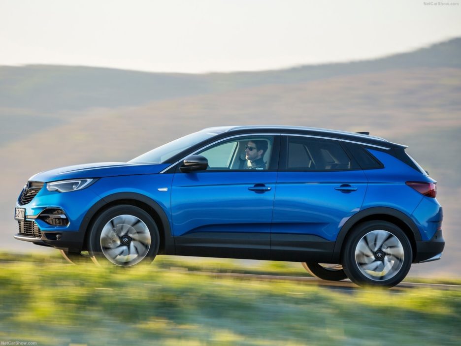 Opel Grandland X profilo