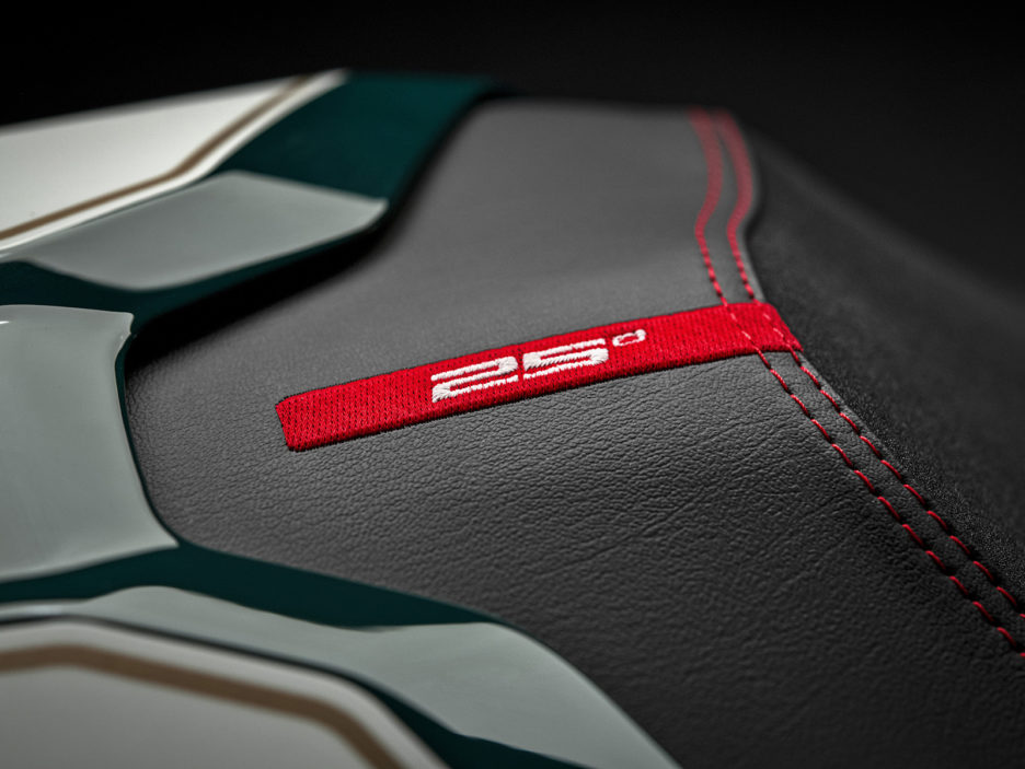 DU 2018-06-15 MONSTER 25