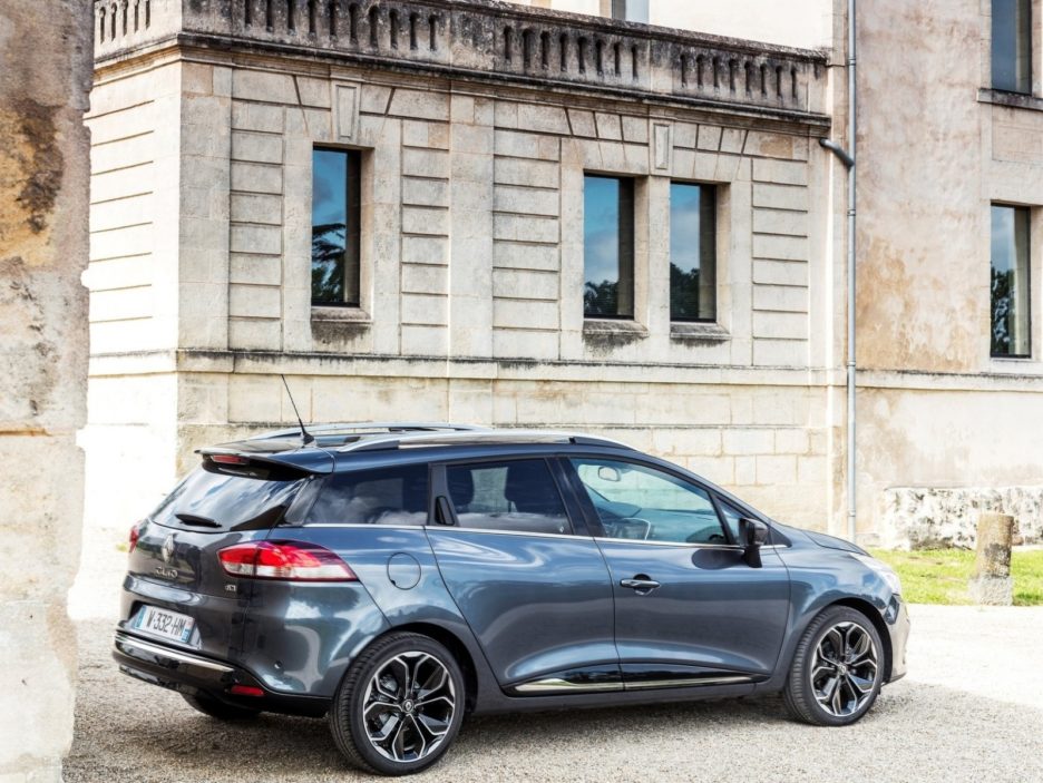 Renault Clio Sporter tre quarti posteriore