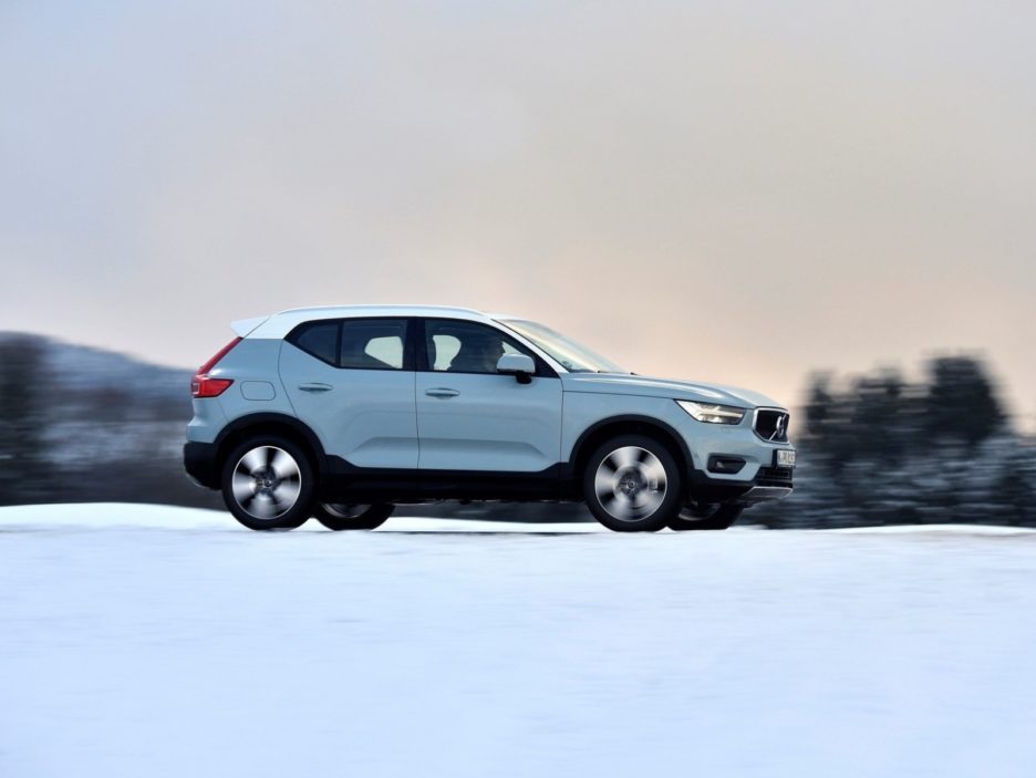 Volvo XC40 profilo
