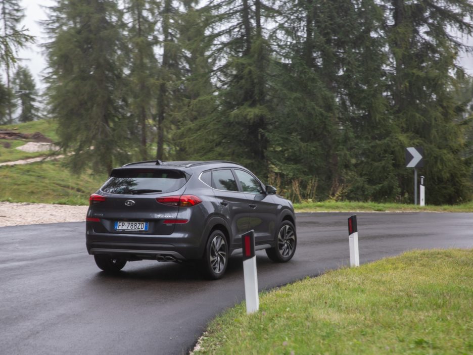 Hyundai Tucson restyling tre quarti posteriore