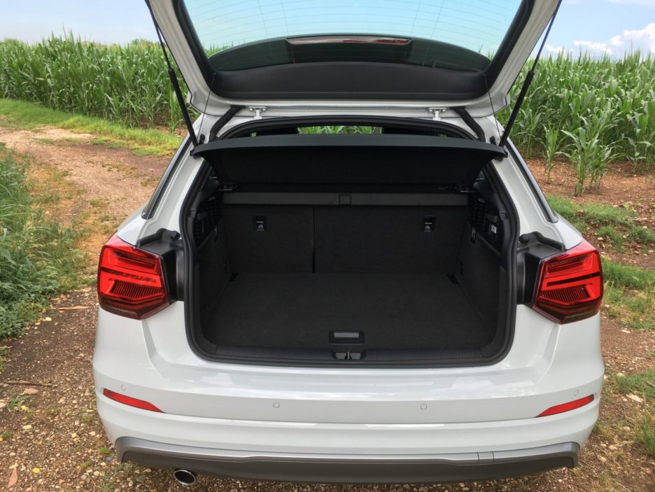 Audi Q2 bagagliaio