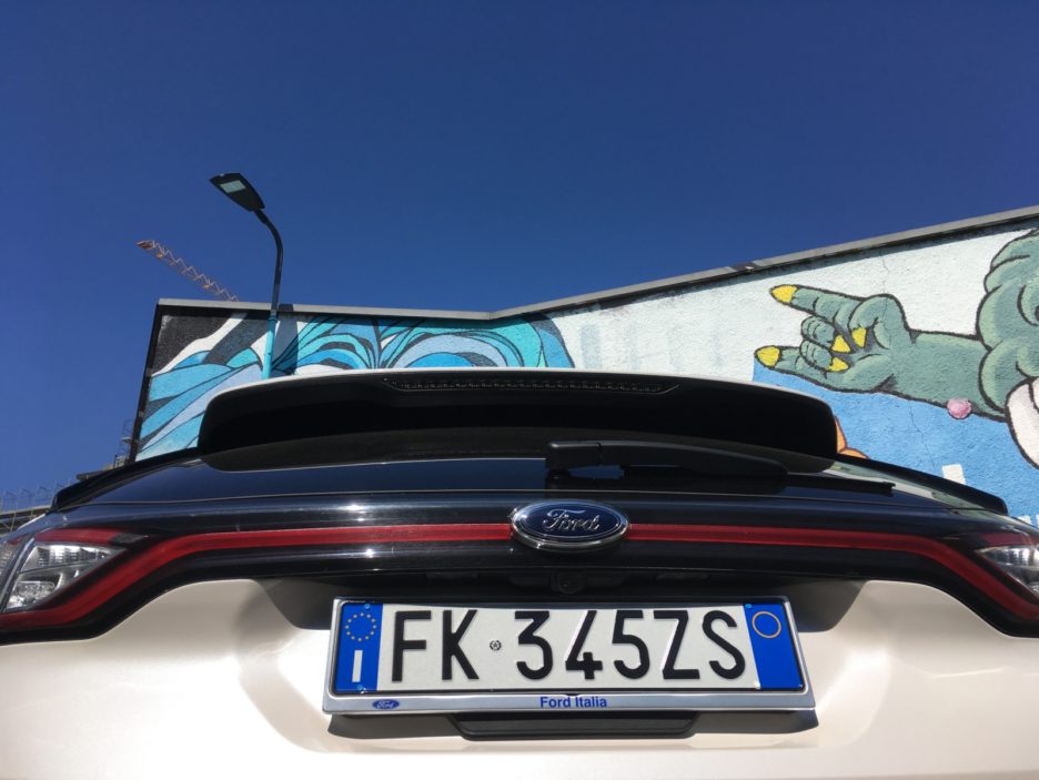 Ford Edge dettaglio coda
