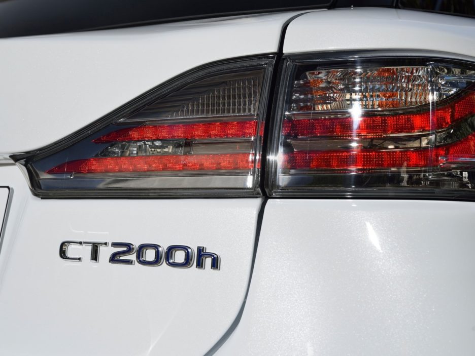 Lexus CT logo CT 200h