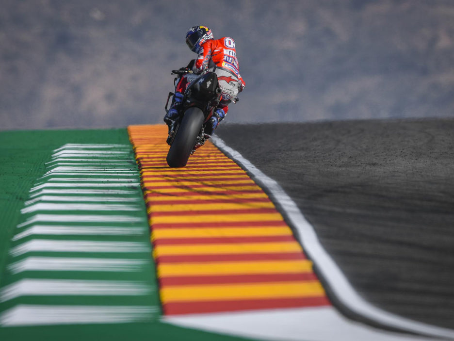 _dsc3042.gallery_full_top_fullscreen