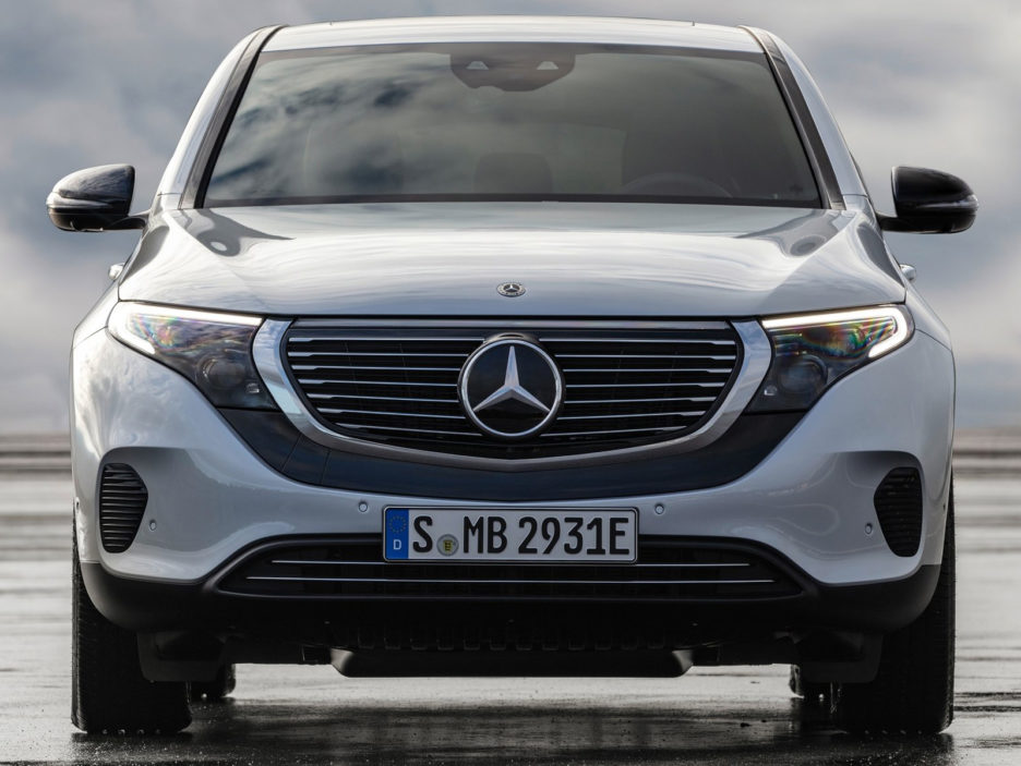 Mercedes-Benz-EQC-2020-1600-1b