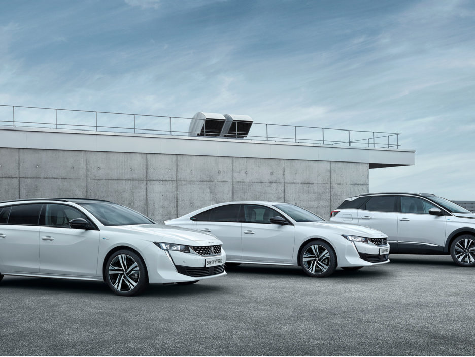 PEUGEOT_GAMME_PHEV_1809PB_001_0