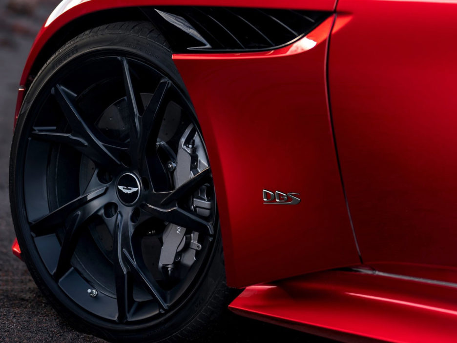 Aston_Martin-DBS_Superleggera-2019-1600-1a