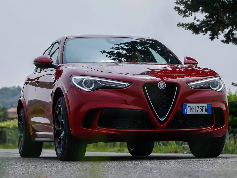 Alfa Romeo Stelvio e Giulia Quadrigloglio strade stellate 4