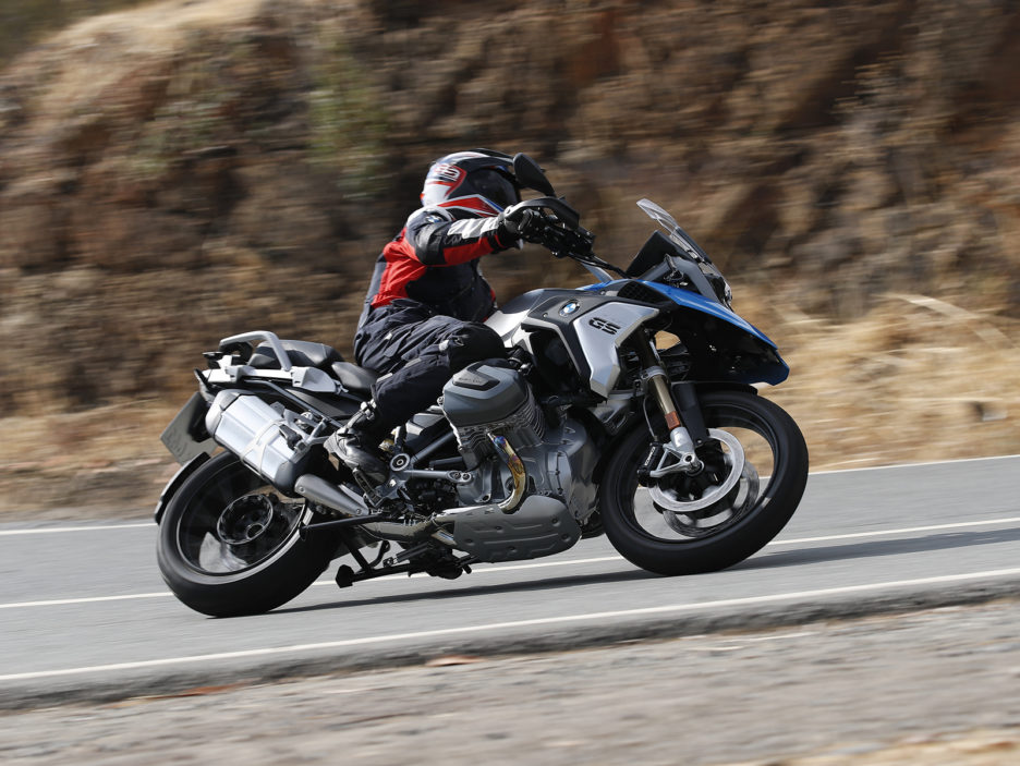 P90322839_highRes_bmw-r-1250-gs-cosmic