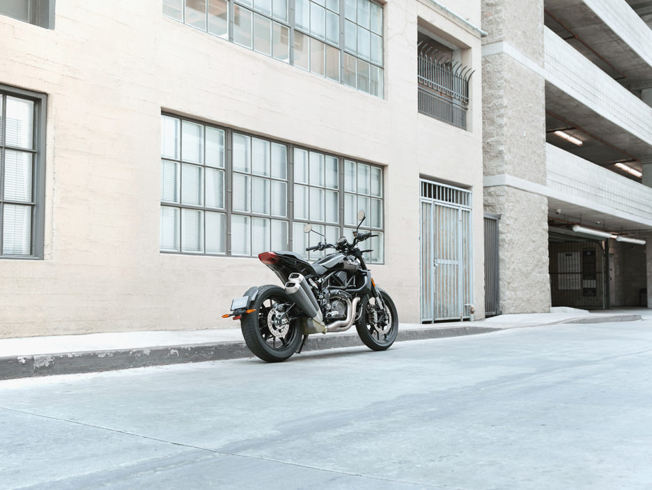 2019-IND-Apollo-ds_0125_v2