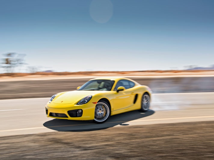 Porsche Cayman sovrasterzo