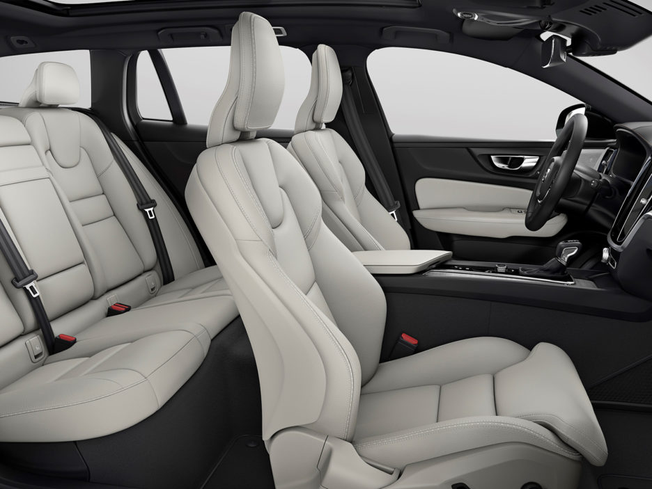 New Volvo V60 Cross Country interior