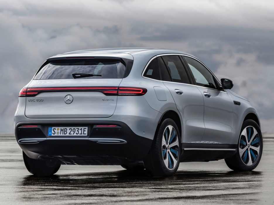 Mercedes-Benz-EQC-2020-1600-10