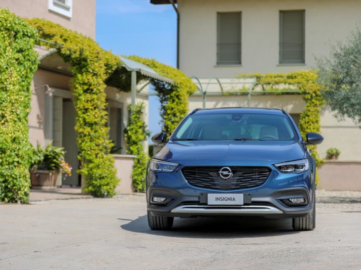 Opel Insignia Country Tourer frontale