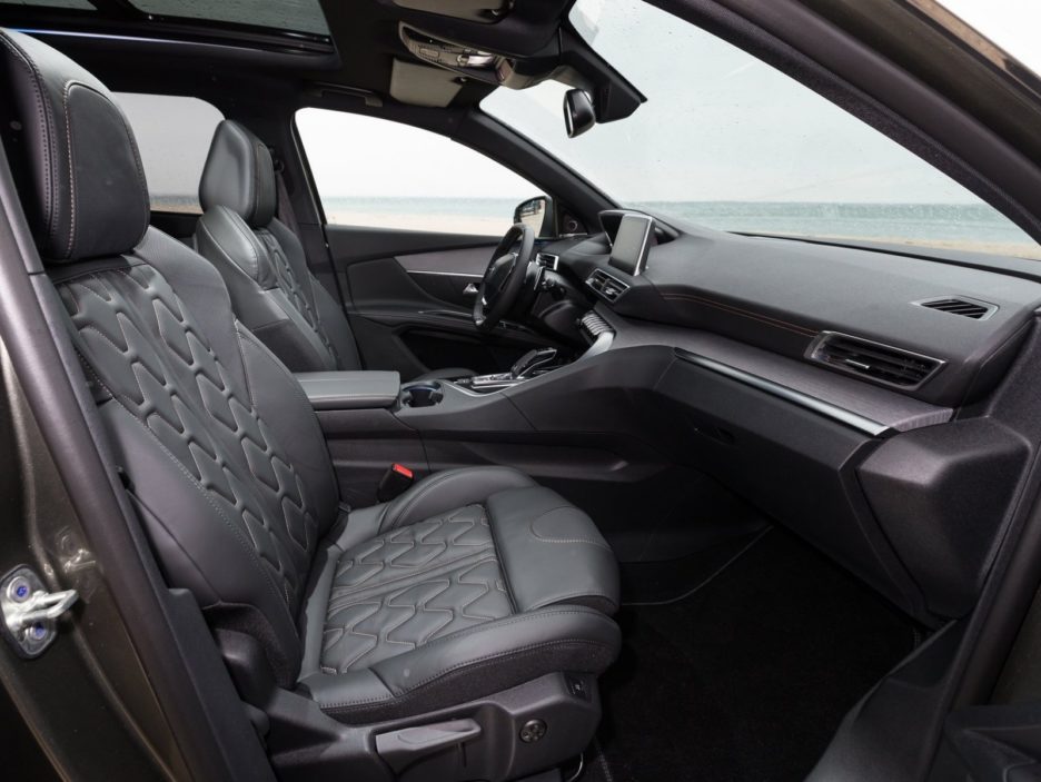Peugeot 5008 sedili anteriori