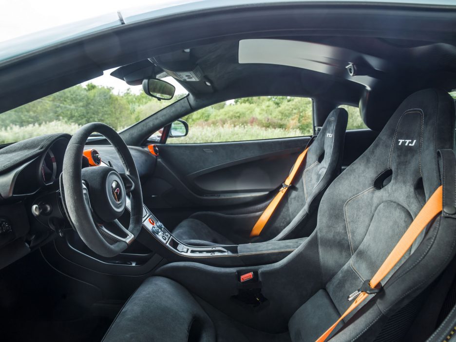 9204-MSOGulfRacingthemeMcLaren675LT