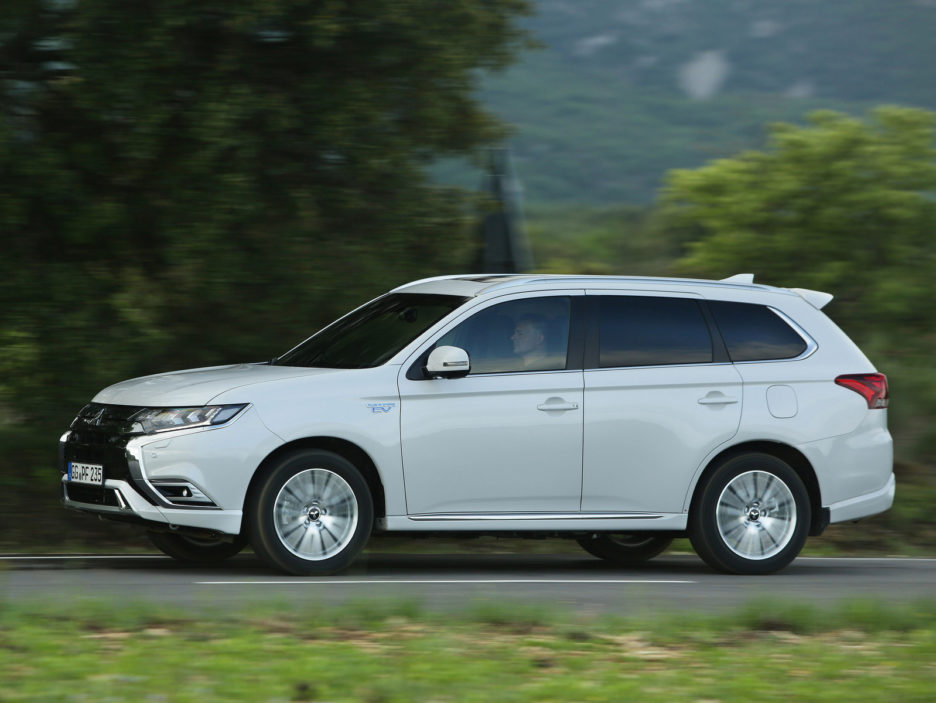 Mitsubishi Outlander PHEV 2018 14