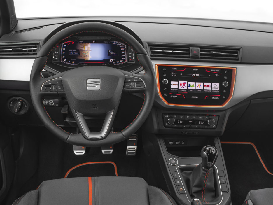 SEAT-introduces-its-Digital-Cockpit-to-the-Arona-and-Ibiza_007_HQ