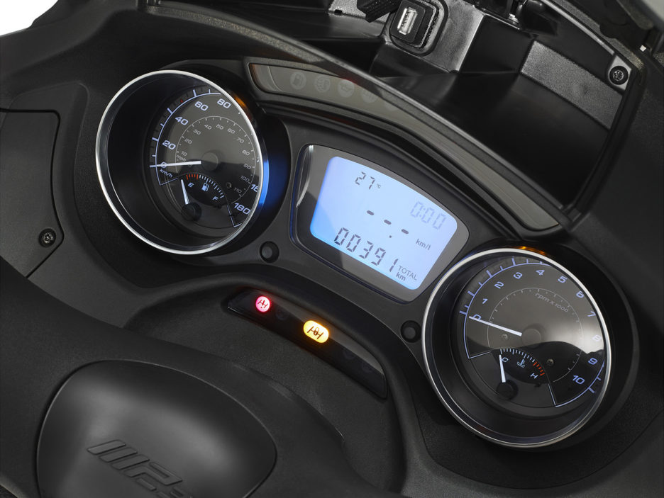 piaggio-mp3-350-green-7-