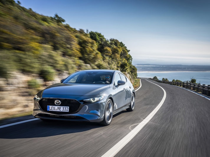 Mazda3_HB_Polymetal_Action (7)