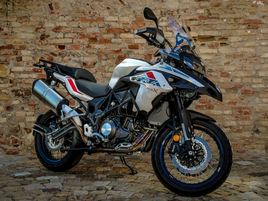 Benelli TRK502X.