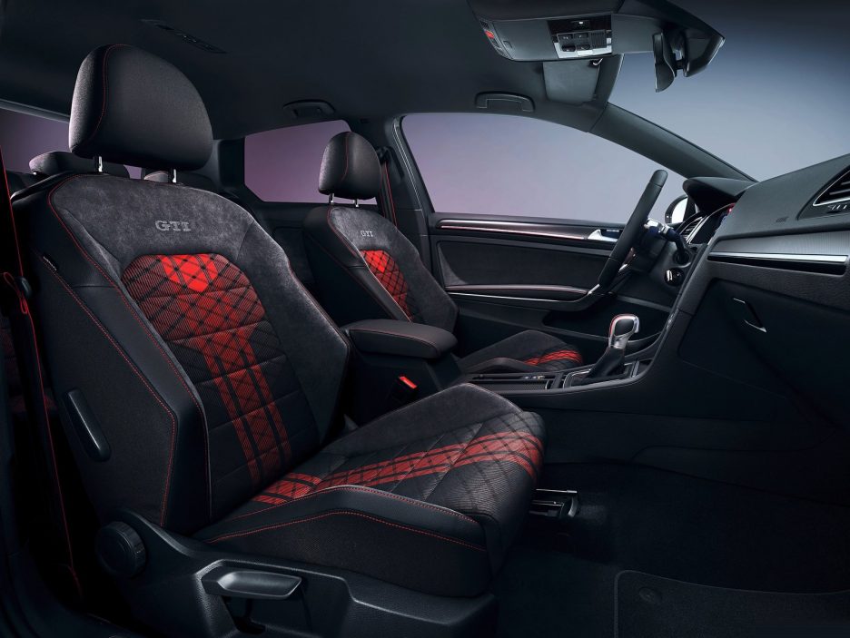 Volkswagen-Golf_GTI_TCR_Concept-2018-1600-0a