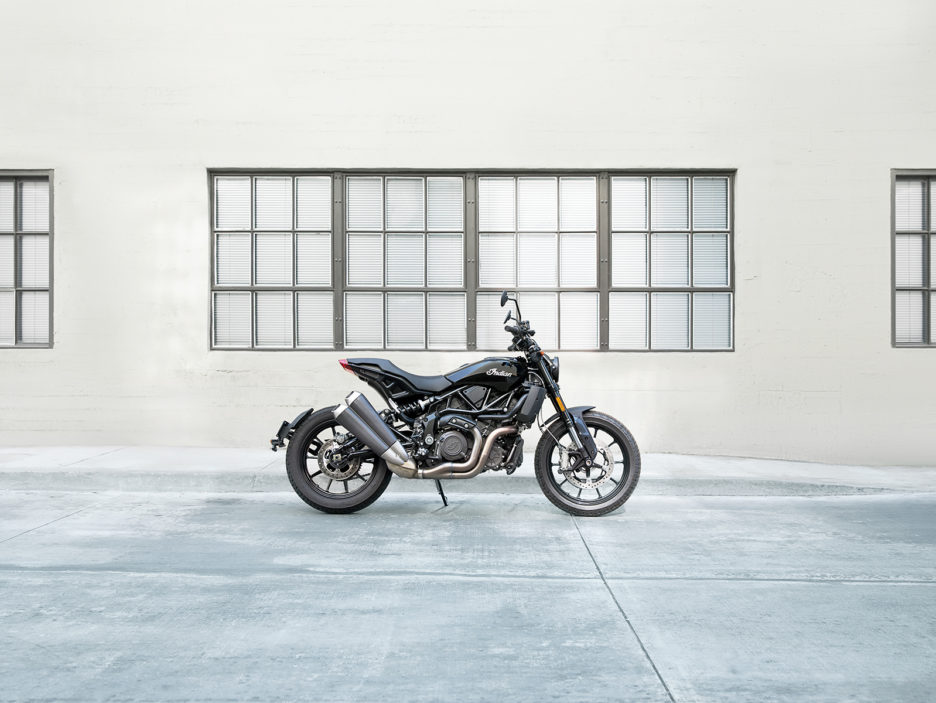 2019-IMC-FTR1200-Base-Gloss-Black-Beauty-ds_0033