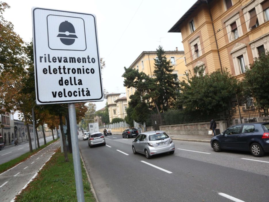 A Bologna arrivano i primi autovelox fissi su strade città