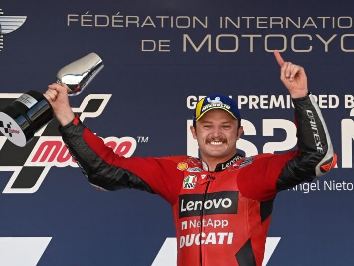 MOTO-PRIX-ESP-PODIUM