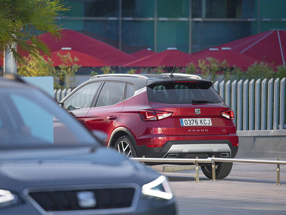 World-Premiere-of-the-New-SEAT-Arona-TGI-at-the-Paris-Motorshow_015_HQ