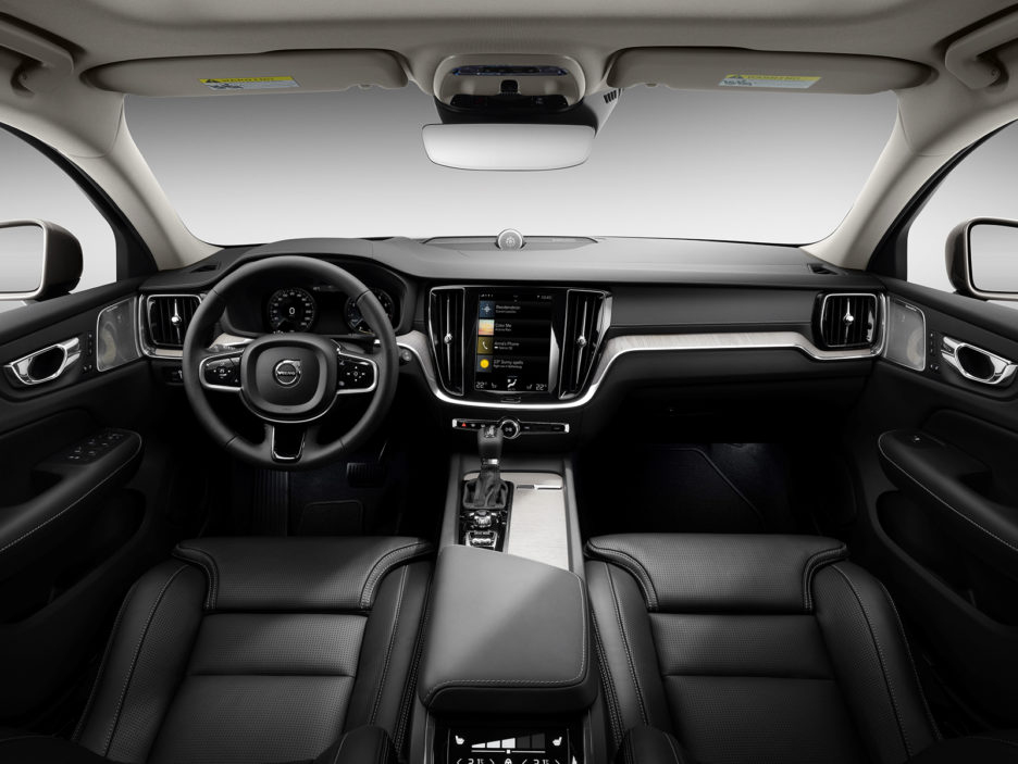 New Volvo V60 Cross Country interior