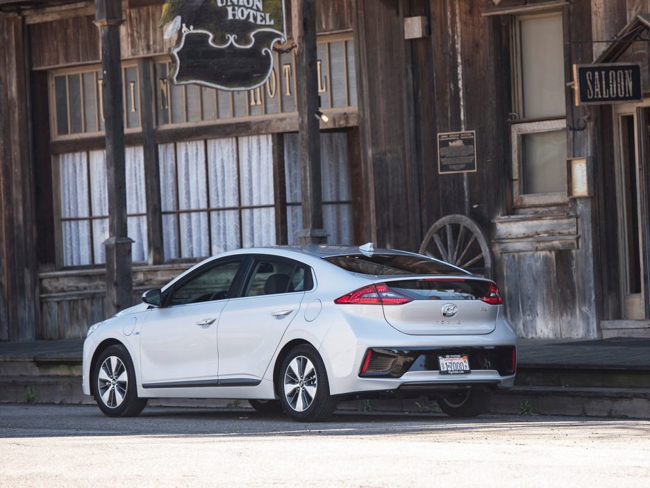 2017 IONIQ Plug-In Hybrid