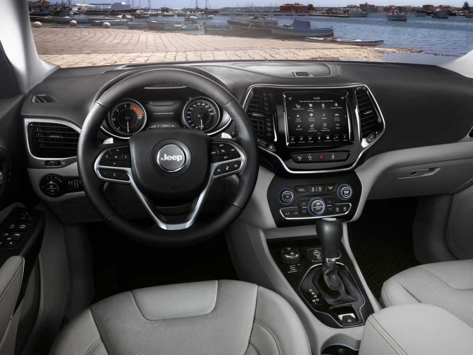 Jeep Cherokee 2018 - Interni