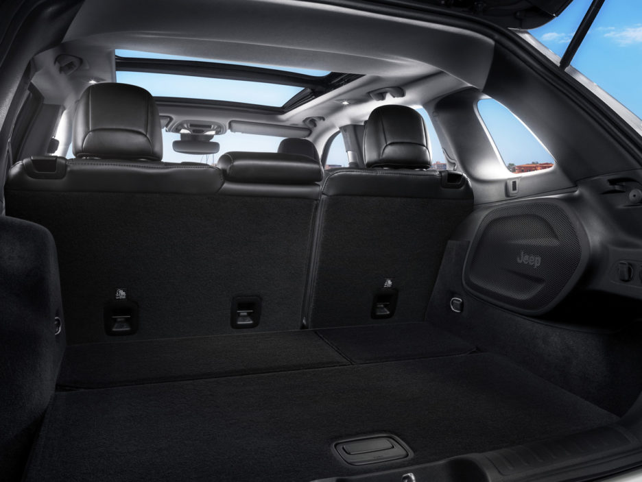 Jeep Cherokee 2018 - Interni