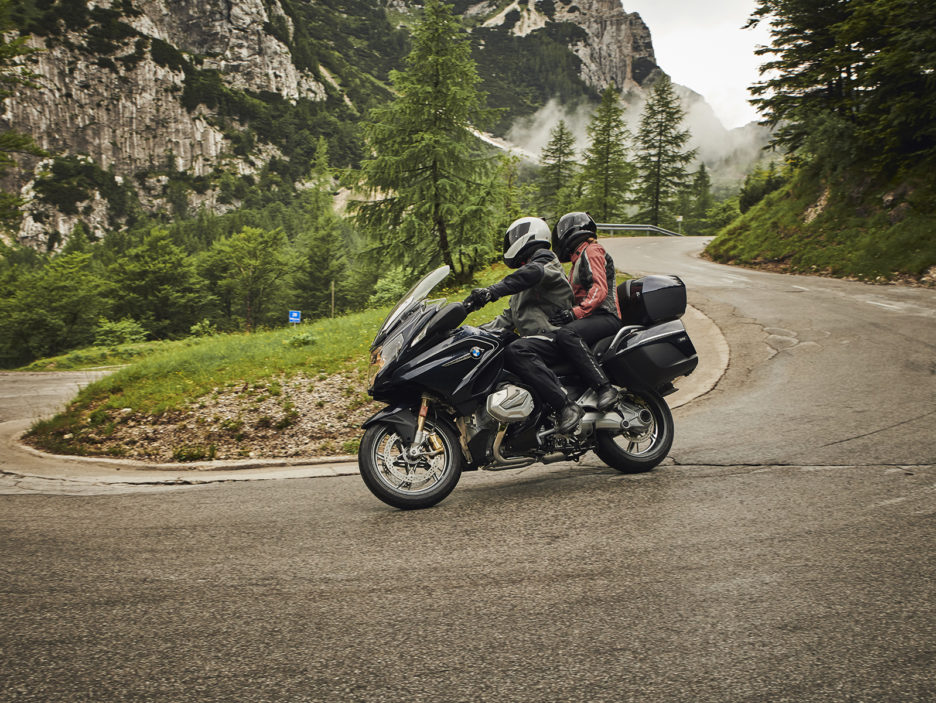 P90321778_highRes_bmw-r-1250-rt-option