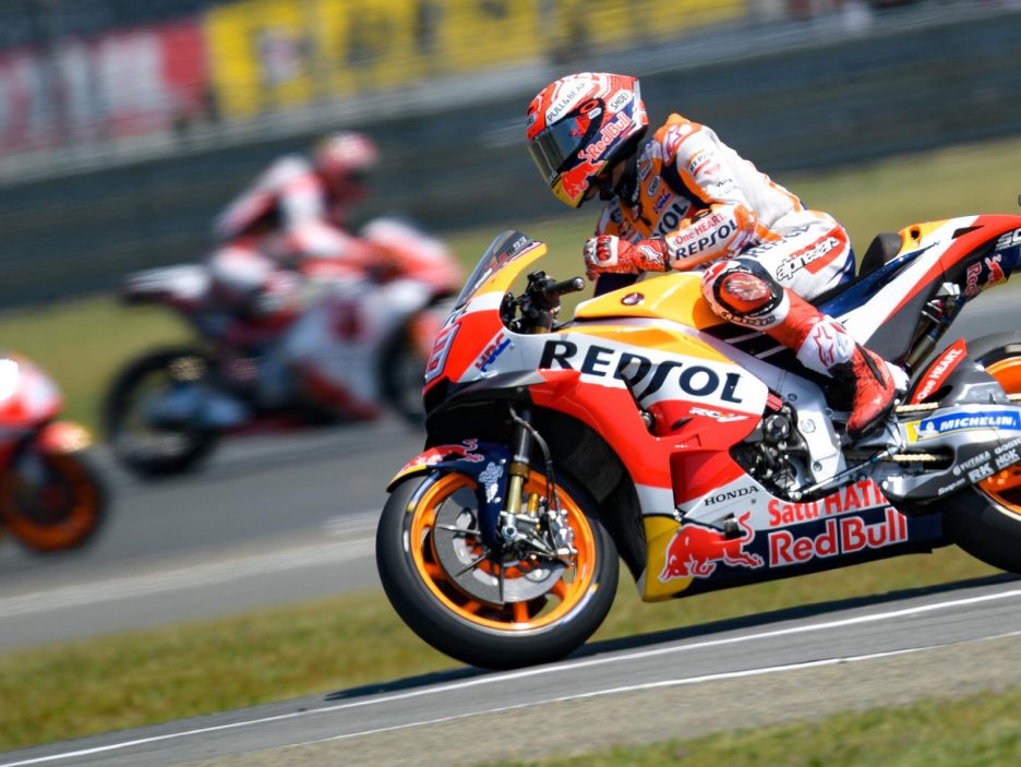 _ds54300.gallery_full_top_fullscreen