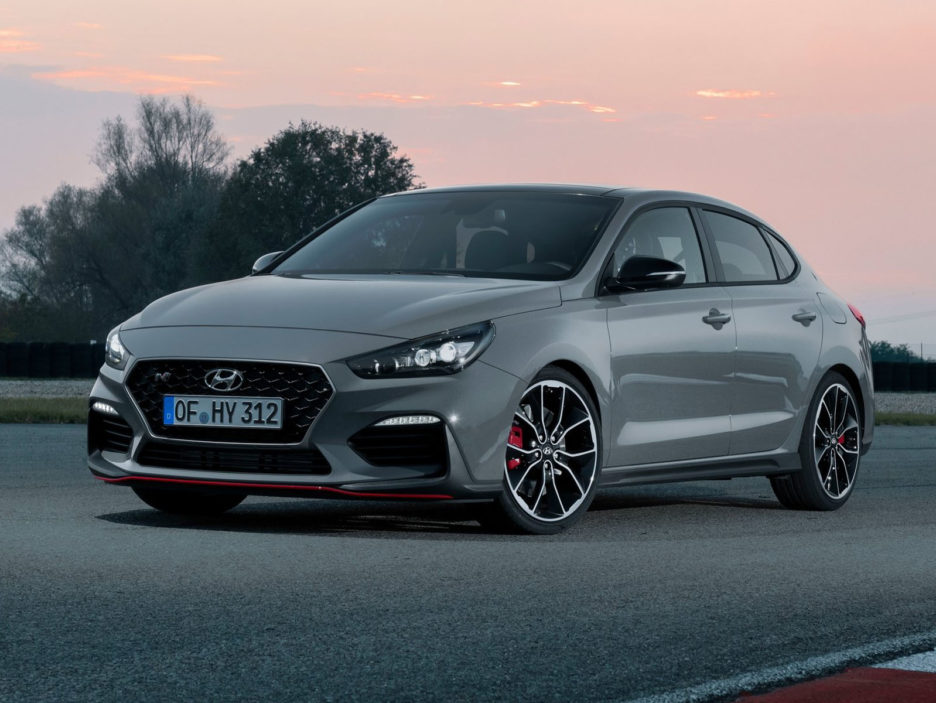 Hyundai-i30_Fastback_N-2019-1600-01