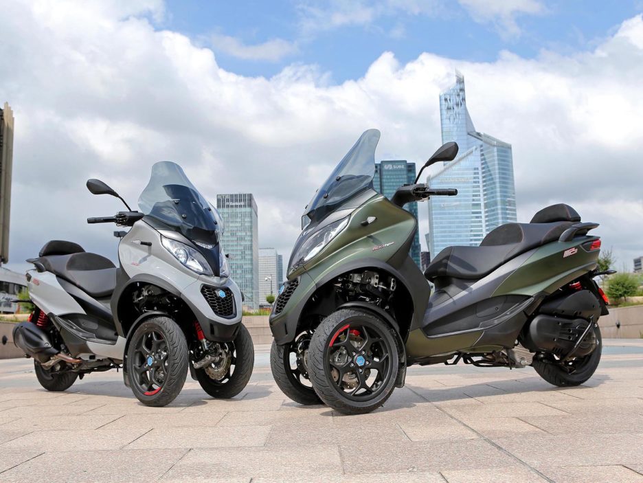 01 Piaggio MP3