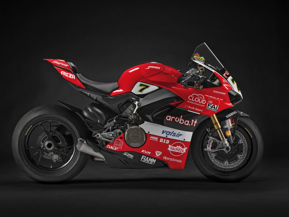 Panigale V4S_Davies_UC66638_Mid