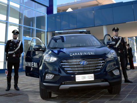 Hyundai-ix35-Fuel-Cell-Carabinieri-Bolzano-3