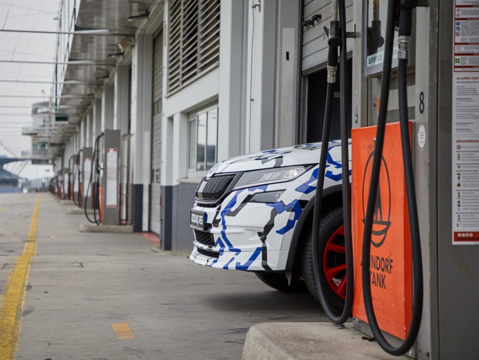 kodiaq-rs-nurburgring-garage-record