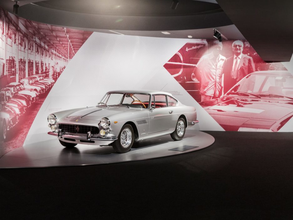 Ferrari 250 GT 2+2 Museo Ferrari Maranello