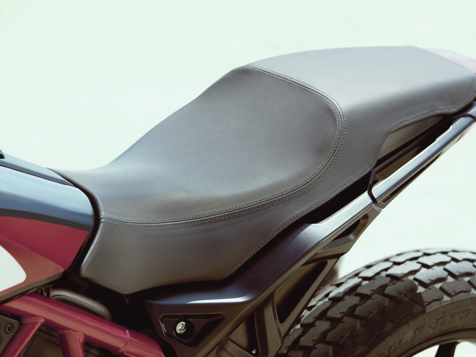 2019-IMC-FTR1200-S-Race-Replica-Details-ds_0388