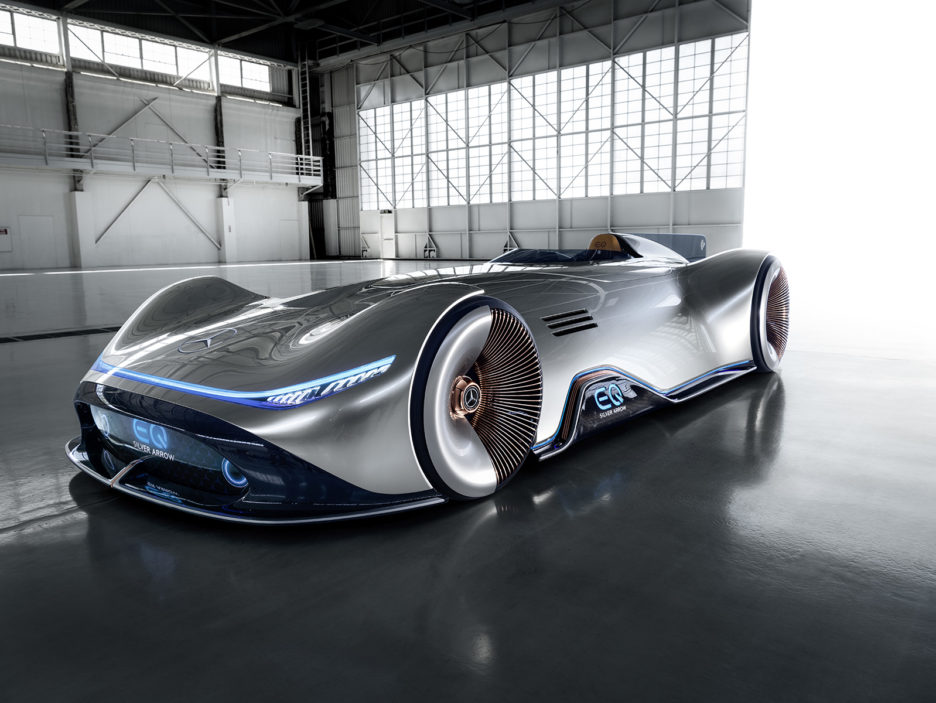 Showcar feiert bei der Monterey Car Week in Kalifornien Weltpremiere: Vision EQ Silver Arrow: Ein emotionaler Wegweiser in die Zukunft des Designs