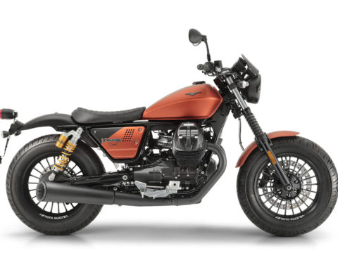 03 Moto Guzzi V9 Bobber Sport