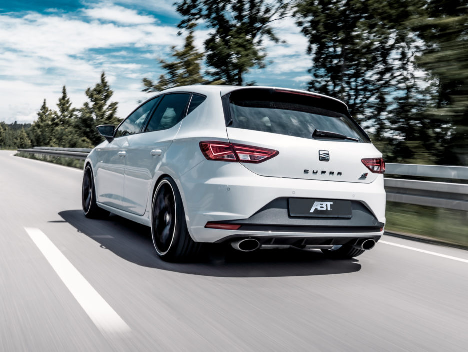 ABT_SEAT_Leon_CUPRA_GR_20_driving_02