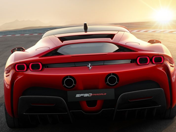 Ferrari SF90 Stradale coda